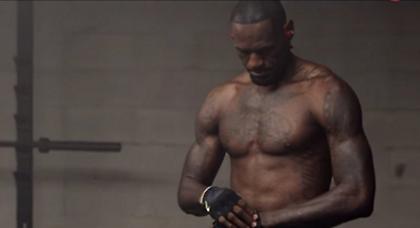 Ο Λεμπρόν... επιστρέφει και θυμάται! (video)