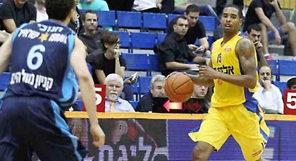 Νίκη χωρίς «Σόφο» για Μακάμπι