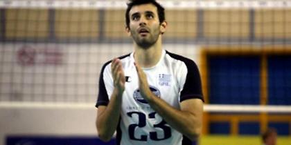 Κάταγμα στη μύτη ο Ριζόπουλος