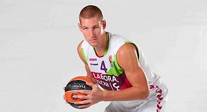 Άιβερσον: «Σπουδαία ομάδα ο Ολυμπιακός»