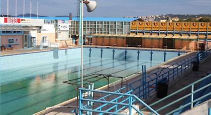 Συμβολικό «λουκέτο» σε κολυμβητήριο