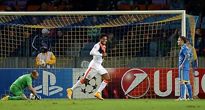 Τα… έσπασε ο Αντριάνο!