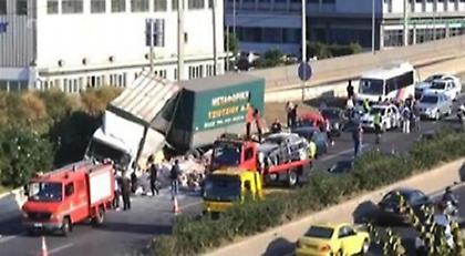 Ένας τραυματίας στο τροχαίο που σημειώθηκε στην Αθηνών-Λαμίας