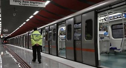 Ταλαιπωρία στο Μετρό λόγω συρμού που ακινητοποιήθηκε