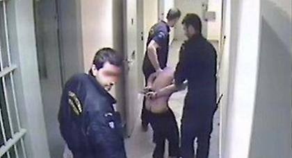 Σέρρες: 13 σωφρονιστικοί και πρώην διευθυντής των φυλακών σε δίκη για το θάνατου του Ίλι Καρέλι