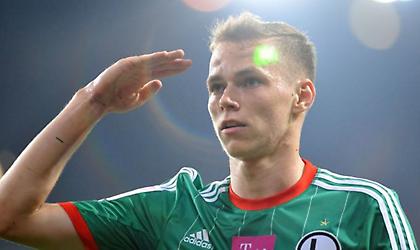 Λέγκια… επί τρία