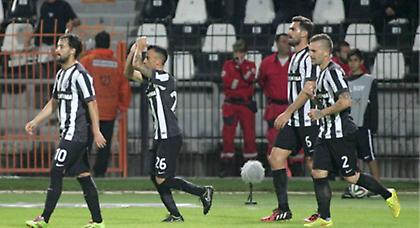 Μέσα ο Σκόνδρας!