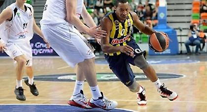 Άνετη και ωραία η Φενέρ