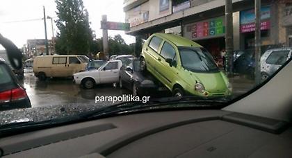 Συγκλονιστικές εικόνες από την νεροποντή που έπληξε την Αττική