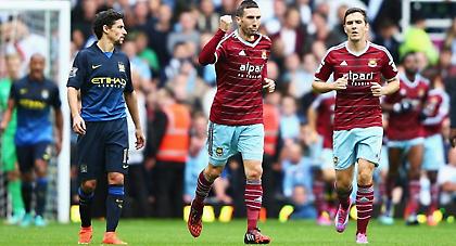 Τους κάρφωσαν στον τοίχο!