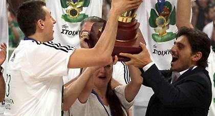 «Πράσινες» ευχές στους Δημήτρηδες