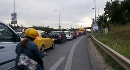 Καραμπόλα δέκα αυτοκινήτων στον περιφερειακό Θεσσαλονίκης