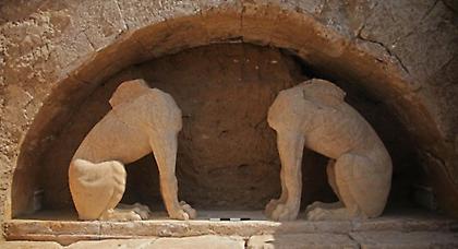 Κι άλλος τάφος δίπλα στον λόφο Καστά! (video)