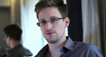 Το FBI αναζητά και δεύτερο… Σνόουντεν