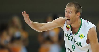 «Κλείνει» ο Ντελινινκάιτις, απομακρύνεται ο Πίνκνεϊ