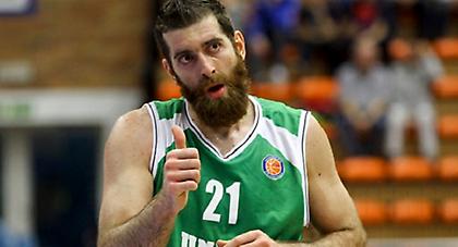 Συνεχίζει ανίκητος ο Πεδουλάκης