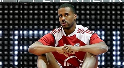 Νυστέρι για Τέιλορ