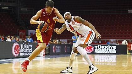 «Καθάρισε» ο Έρτσεγκ