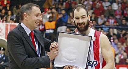 Τόμιτς: «Δεν είναι φαβορί ο Ολυμπιακός»