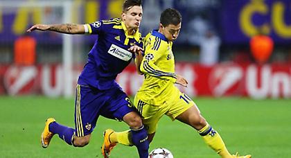 «Ξέμεινε» στην κορυφή η Τσέλσι