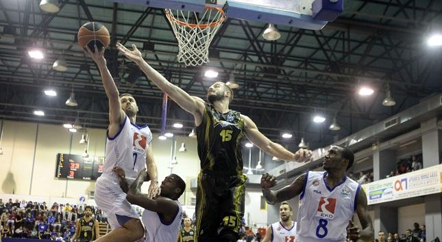 Ζωντανός με Αθανασούλα, δεν ζει μόνο με... Σάκοτα