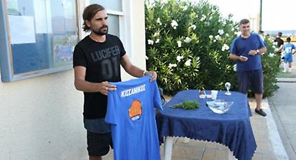 Πέρασε και δεν ακούμπησε ο Βερόν