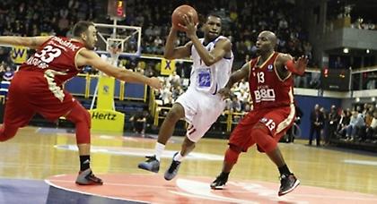 «Άπιαστη» η Γκραν Κανάρια, πρώτη ήττα για Στρασμπούρ