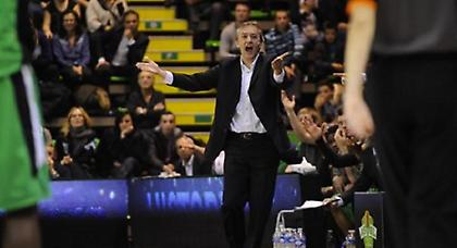 Έδιωξε τον προπονητή ο Πάρκερ!