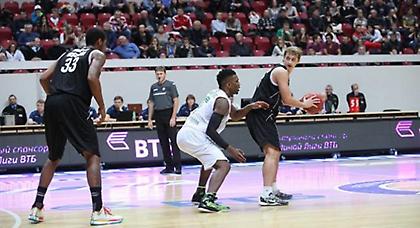 Δεν είναι για εμπιστοσύνη Μιλάνο και Ούνικς