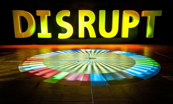 Η γέννηση του καινούριου μέσα από την παραγωγική σύγκρουση