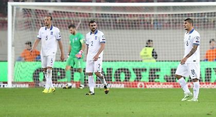 Έλλειψη αγάπης για το εθνόσημο, έλλειψη προσωπικότητας