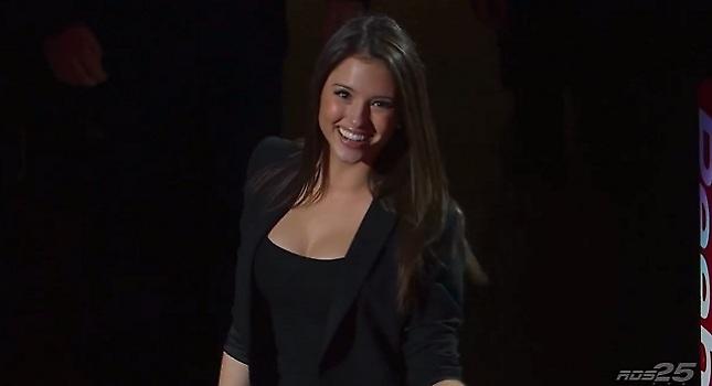 Και κορμάρα και φωνάρα!