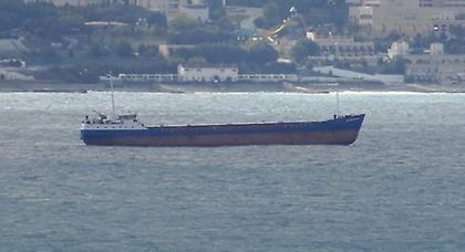 Φορτηγό πλοίο πλέει ακυβέρνητο ανοιχτά της Άνδρου