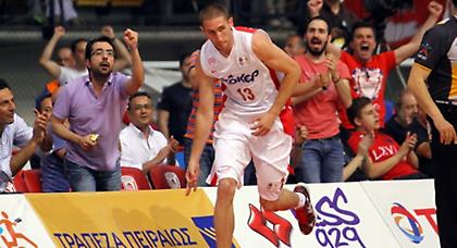 «Έδεσε» Λοτζέσκι ο Ολυμπιακός!