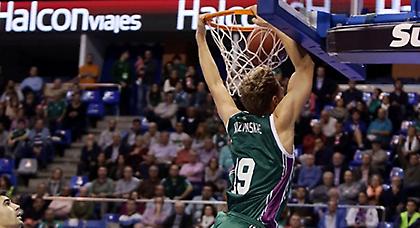 Εύκολα η Μάλαγα