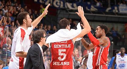 Επιτέλους Αρμάνι και… Κλέιζα!