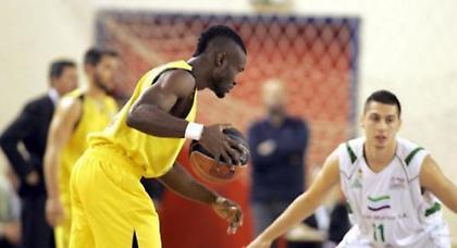 Παραμένει ο Αντεκμπόγιε