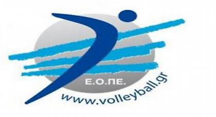 Τα βλέμματα στη Σαντορίνη