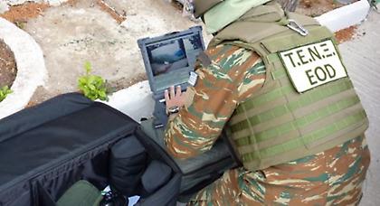 Βρέθηκε απασφαλισμένη χειροβομβίδα σε κεντρικό δρόμο στο Πέραμα