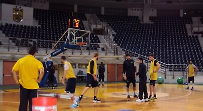 Ευχάριστα νέα για Βεζένκοφ, Γκίκα