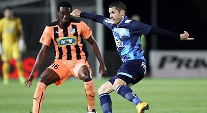 Έφαγαν τα… μουστάκια τους