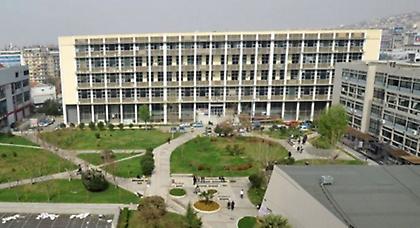 Συμπλοκή με πυροβολισμούς και έναν τραυματία στο ΑΠΘ