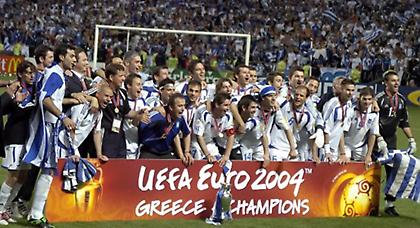 «Θεσμικοί ρόλοι στη γενιά του 2004»