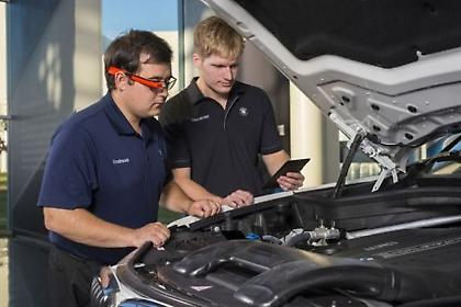 Γυαλιά Google από τη BMW στο εργοστάσιο