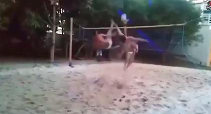 Μάγος και στο... ποδοβόλεϊ ο Ροναλντίνιο (video)