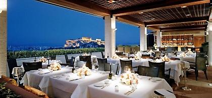 Το εστιατόριο του ξενοδοχείο Μεγάλη Βρετανία στα 101 του κόσμου