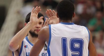 Γιάννης και «Παπ» με την ελληνική σημαία