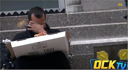 Το… μάθημα από έναν άστεγο! (video)