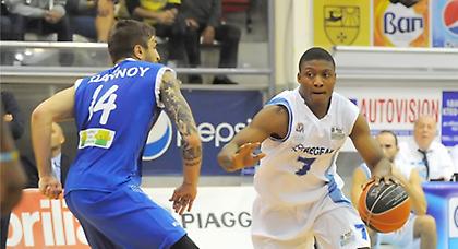 Τζαμάρ έφυγε, Σκοτ έρχεται!