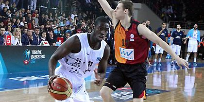 Ο Ράκοβιτς «καθάρισε» τη Γαλατά